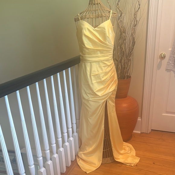 ChicSew 🔥NWT Elegant Yellow Evening Dress - Picture 2 of 9